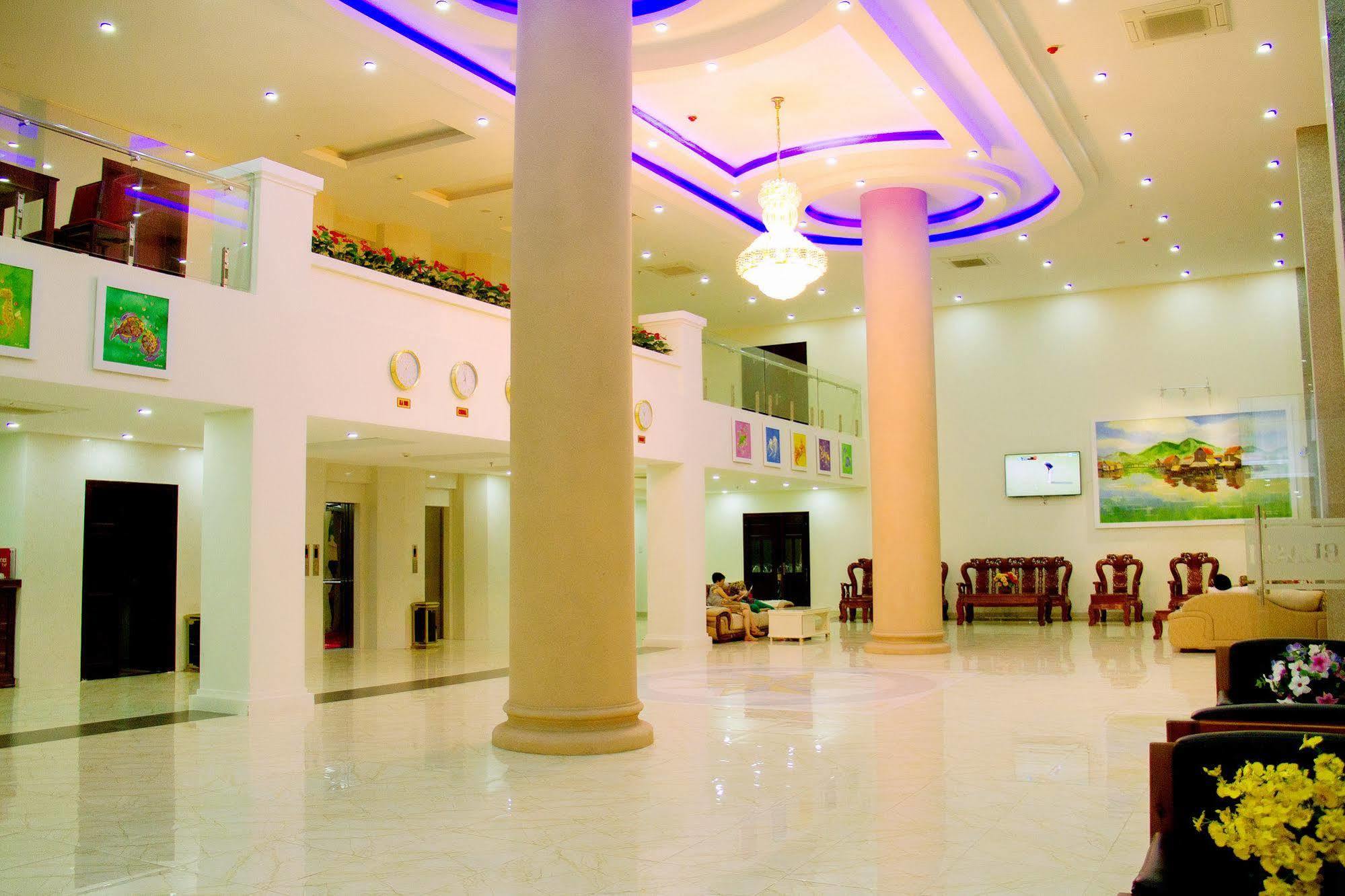 Sky Nha Trang Hotel Екстериор снимка